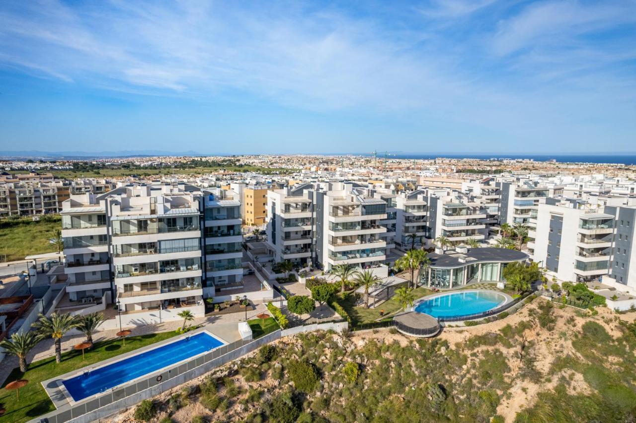 La Zenia Cocoon - Luxury Penthouse With Jacuzzi, 2 Pools, Indoor Heated Pool, Sauna, Gym, Playstation Apartment Dehesa de Campoamor  Exterior foto