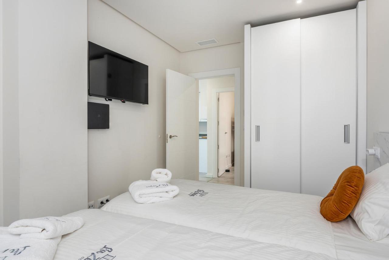 La Zenia Cocoon - Luxury Penthouse With Jacuzzi, 2 Pools, Indoor Heated Pool, Sauna, Gym, Playstation Apartment Dehesa de Campoamor  Exterior foto