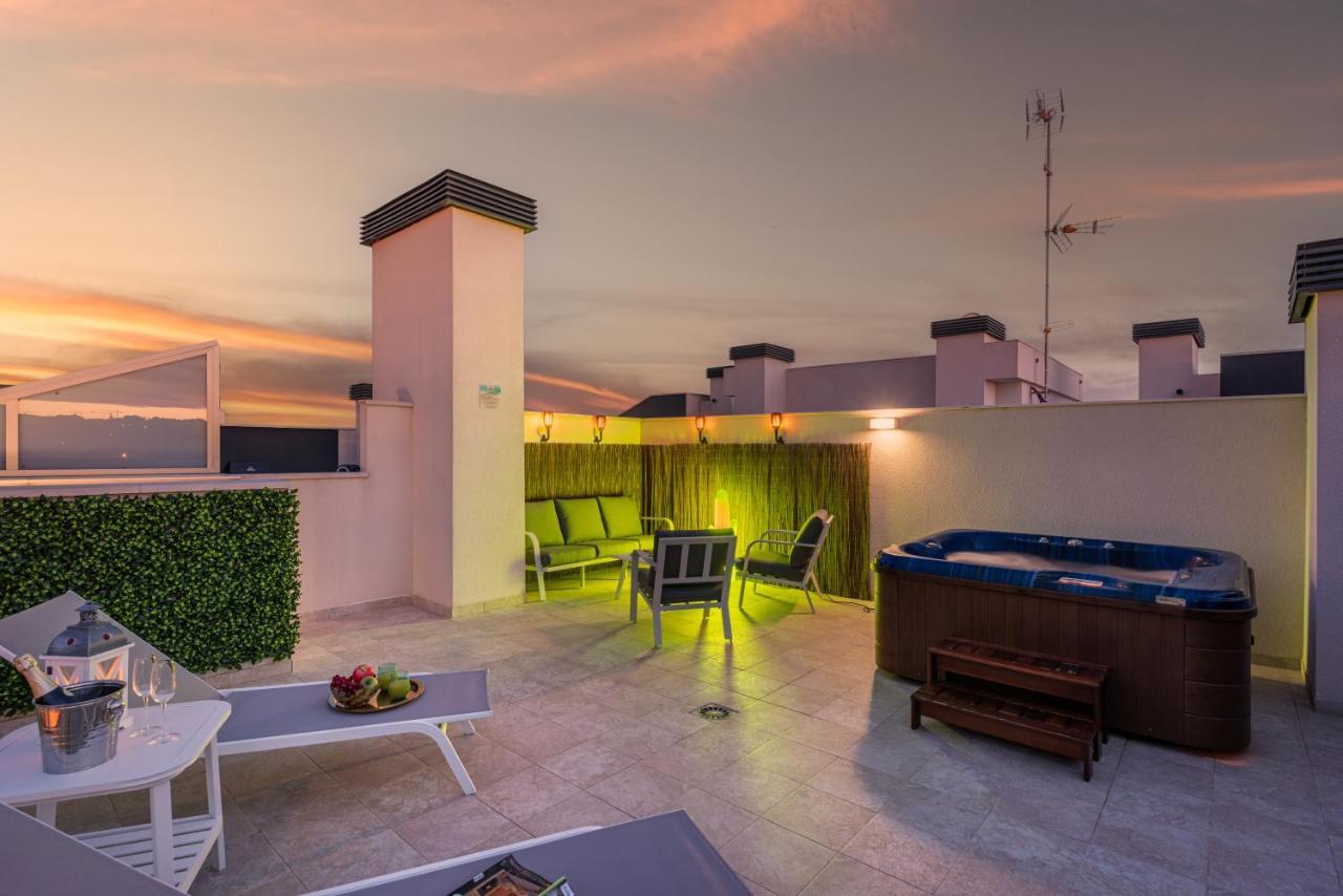 La Zenia Cocoon - Luxury Penthouse With Jacuzzi, 2 Pools, Indoor Heated Pool, Sauna, Gym, Playstation Apartment Dehesa de Campoamor  Exterior foto